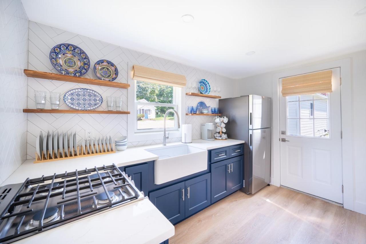Marina Bay Cottages Waterford Экстерьер фото