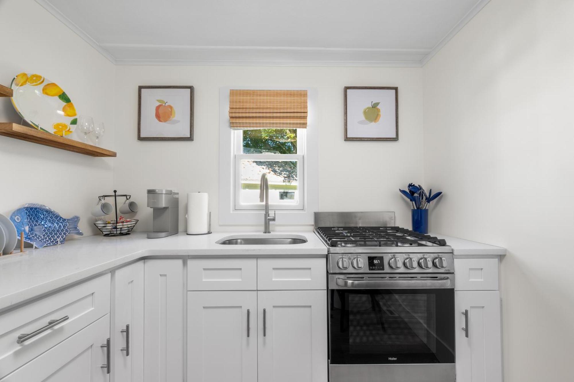 Marina Bay Cottages Waterford Экстерьер фото